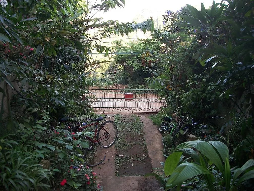 Eagle Rest Homestay Kandy 3*,